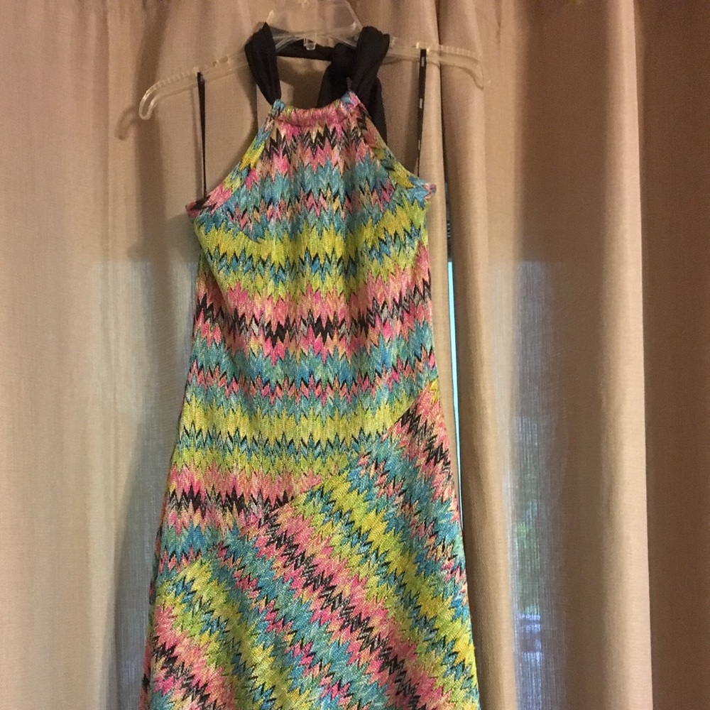 Flirty halter dress. Size Small.